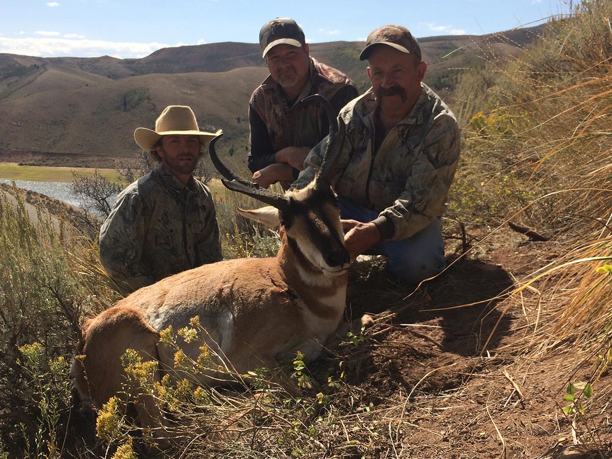 Queuin Ranch Big Game hunting Wild Man Adventures